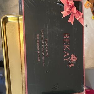Black Rose Luxury Skincare Set